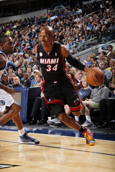 【足球】周六001日职联赛推荐：神户胜利船VS浦和红钻.